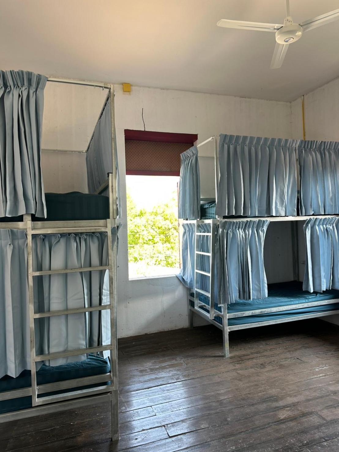 Via Thakhek Hostel & Cafe Eksteriør billede